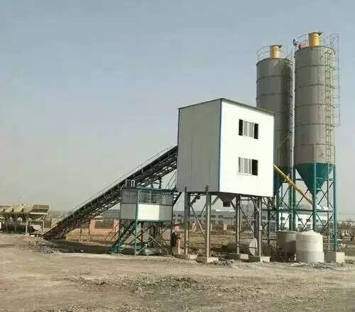 混凝土攪拌站在作業(yè)配料時(shí)注意問題